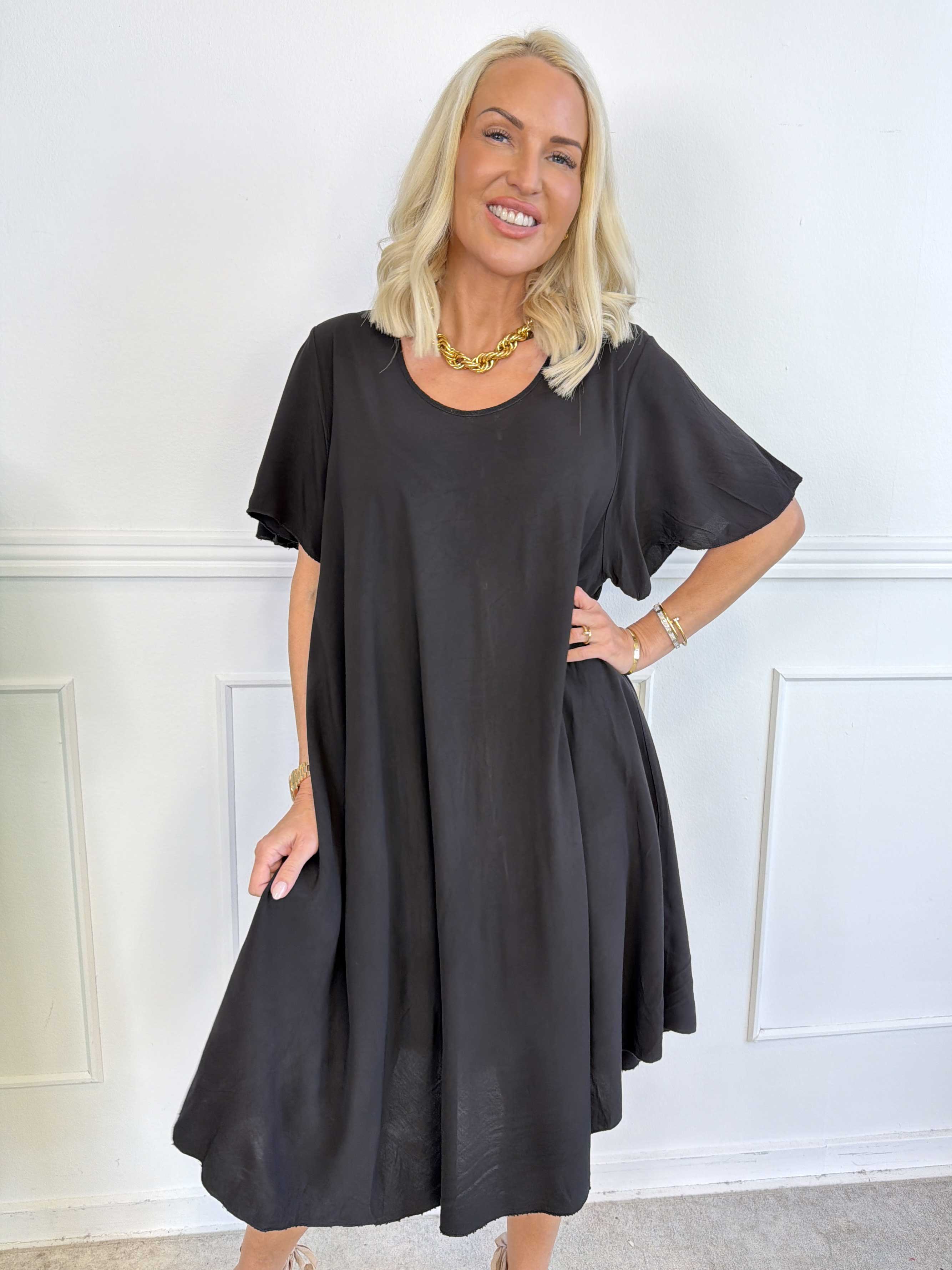 Gracia - Kort t-shirt kjole i viskose med A-facon